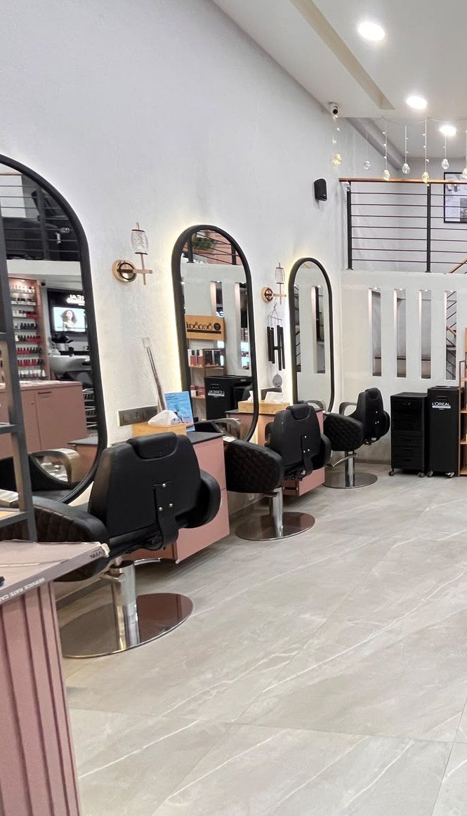 Evian Salon interior with styling chairs and mirrors